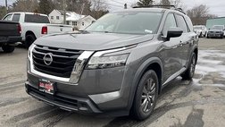 2022 Nissan Pathfinder SV