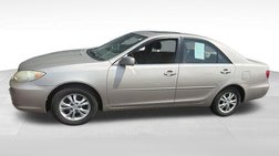 2005 Toyota Camry LE V6