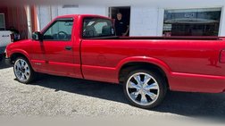 1999 Chevrolet S-10 Short Bed 2WD