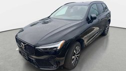 2025 Volvo XC60 B5 Core Dark Theme