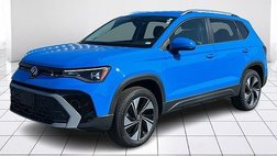 2025 Volkswagen Taos SE 4Motion