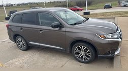 2017 Mitsubishi Outlander ES