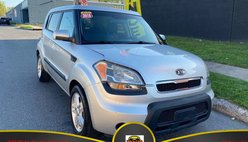 2010 Kia Soul +