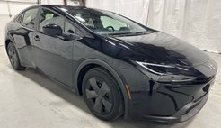 2025 Toyota Prius LE