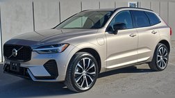 2023 Volvo XC60 Recharge T8 Ultimate Dark Theme