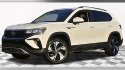 2024 Volkswagen Taos SE 4Motion