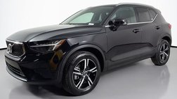 2025 Volvo XC40 B5 Core Bright Theme