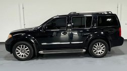 2011 Nissan Pathfinder LE
