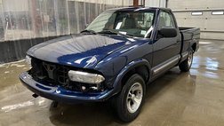 2000 Chevrolet S-10 LS