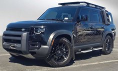 2023 Land Rover Defender 130 SE