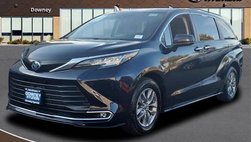 2023 Toyota Sienna XLE