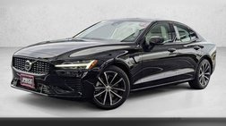 2023 Volvo S60 Recharge T8 Plus Dark Theme