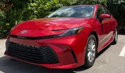2025 Toyota Camry LE FWD