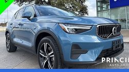 2025 Volvo XC40 B5 Core Bright Theme