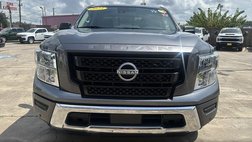 2023 Nissan Titan SV
