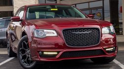2023 Chrysler 300 Touring L