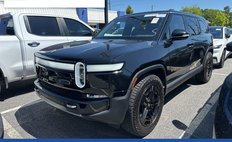 2024 Rivian R1S Adventure