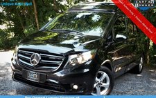 2023 Mercedes-Benz Metris Passenger