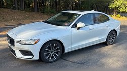 2021 Volvo S60 T6 Momentum