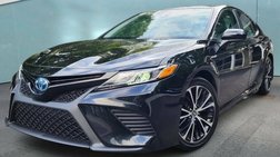 2020 Toyota Camry Hybrid SE