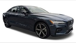 2024 Volvo S60 B5 Plus Dark Theme