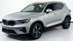 2023 Volvo XC40 B5 Plus Bright Theme