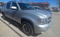 2011 Chevrolet Avalanche LS