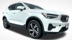 2025 Volvo XC40 B5 Core Bright Theme