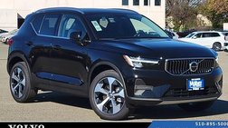 2025 Volvo XC40 B5 Core Bright Theme