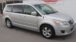 2010 Volkswagen Routan SE