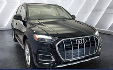 2023 Audi Q5 quattro Premium 40 TFSI