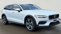 2023 Volvo V60 Cross Country B5 Plus
