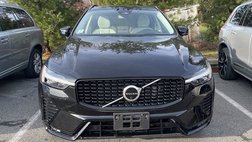 2023 Volvo XC60 B5 Ultimate Dark Theme