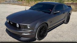 2005 Ford Mustang GT Deluxe