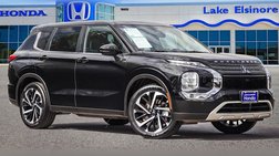 2023 Mitsubishi Outlander SE