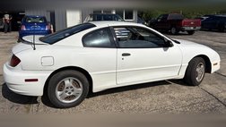 2005 Pontiac Sunfire Coupe w/1SV