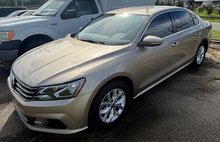 2016 Volkswagen Passat S 6A