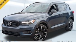 2022 Volvo XC40 T4 R-Design