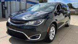 2017 Chrysler Pacifica Touring Plus