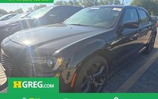2023 Chrysler 300 Touring