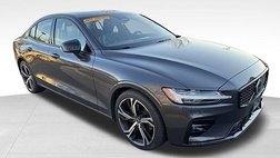 2023 Volvo S60 B5 Core Dark Theme