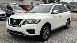 2020 Nissan Pathfinder SV