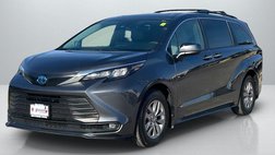 2025 Toyota Sienna XLE 7-Passenger