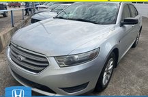 2013 Ford Taurus SE