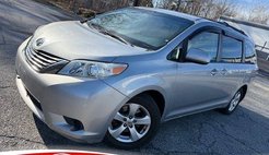 2014 Toyota Sienna LE