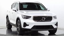 2025 Volvo XC40 B5 Core Bright Theme