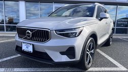 2024 Volvo XC40 B5 Core Bright Theme