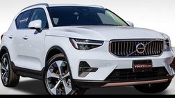 2025 Volvo XC40 B5 Plus Bright Theme