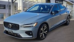 2024 Volvo S60 B5 Core Dark Theme