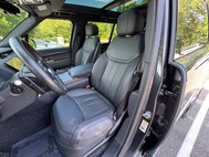 2025 Land Rover Range Rover P400 SE LWB